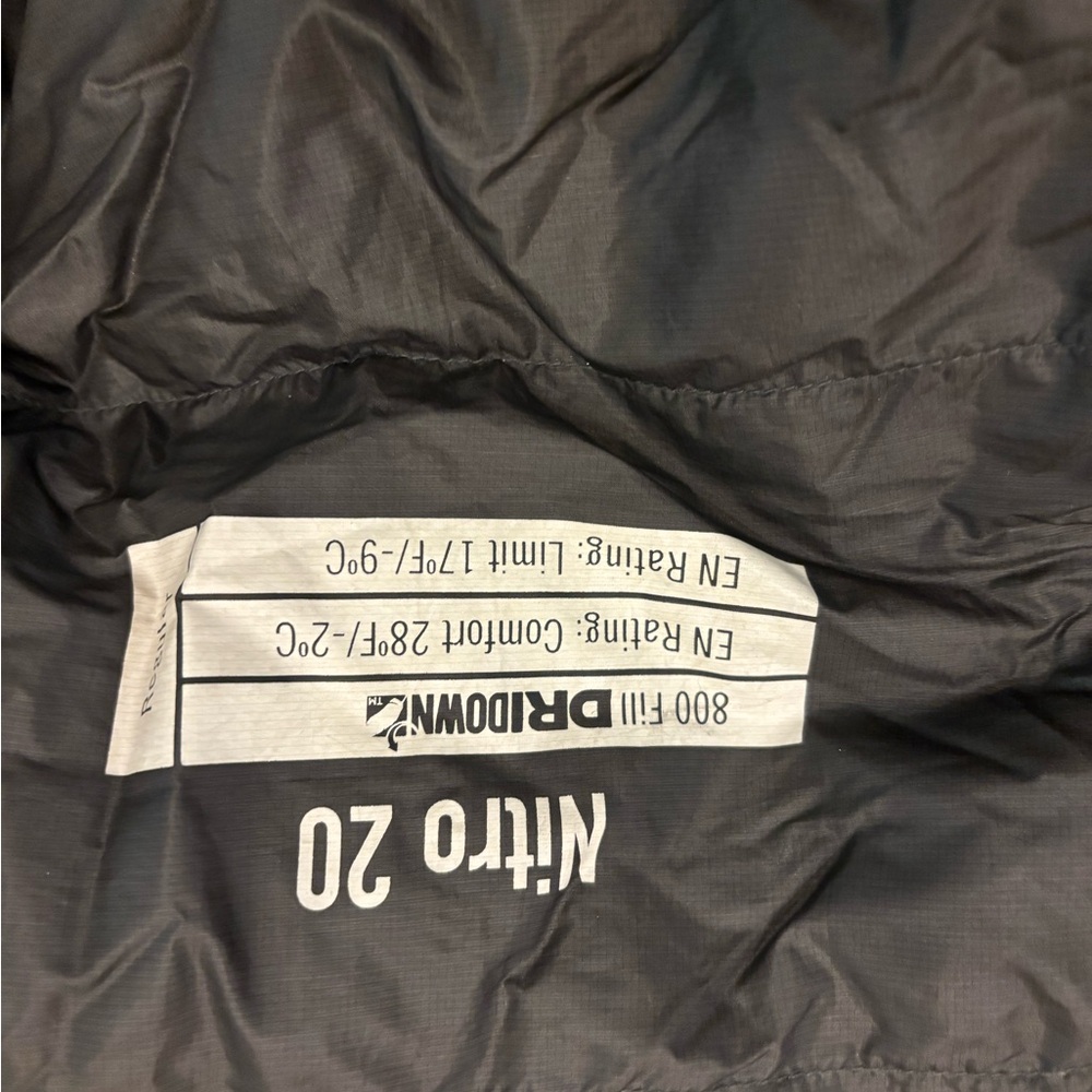Sierra Designs 20 degree 800 fill down sleeping bags - Picture 4 of 5